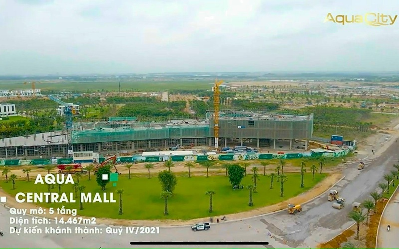 Aqua central mall